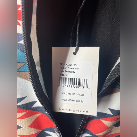 Ampersand Avenue Half Zip Sweatshirt Let’s Be Happy Large NWT - Picture 6 of 7